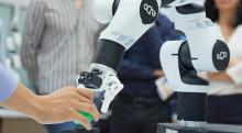 tecnico automazione industriale braccio robot edo